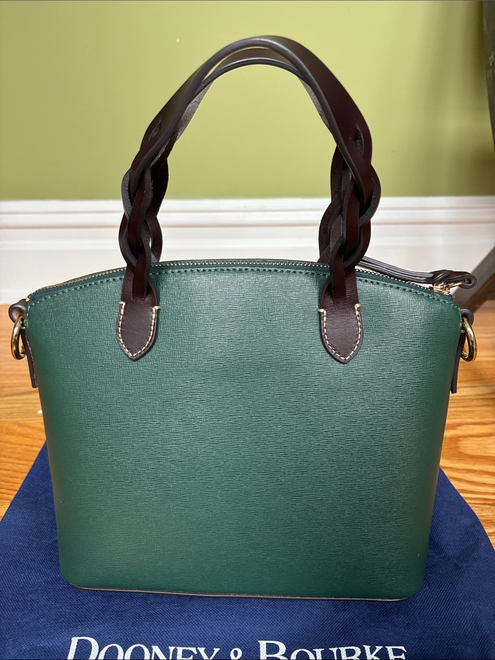 EUC Dooney & Bourke Saffiano small Heidi Satchel - Picture 3 of 8